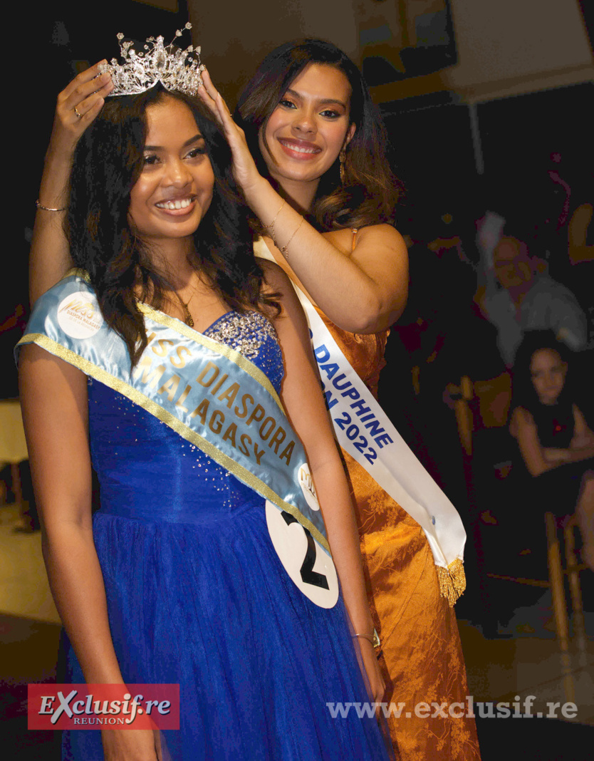 C'est Tarah Mourdjee qui a couronnée la nouvelle Miss