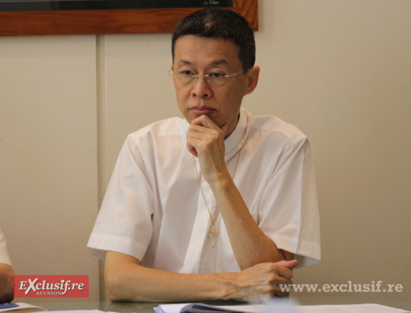 Changement d'évêque à La Réunion ce dimanche: près de 30000 personnes attendues! Changement d'évêque à La Réunion ce dimanche: près de 30000 personnes attendues!