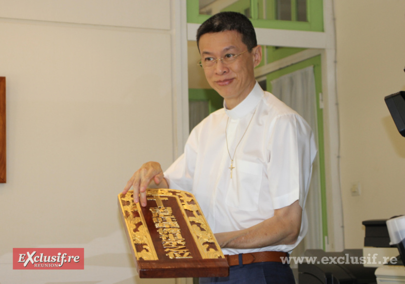 La tablette des ancêtres qui vient de la culture chinoise La tablette des ancêtres qui vient de la culture chinoise