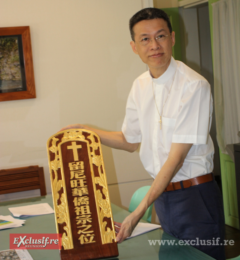 Un Chinois évêque de La Réunion, une fierté pour la communauté chinoise de l'île Un Chinois évêque de La Réunion, une fierté pour la communauté chinoise de l'île