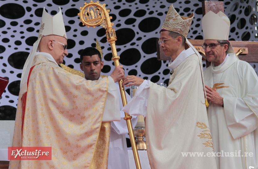 La remise de la crosse, bâton de pélerin La remise de la crosse, bâton de pélerin