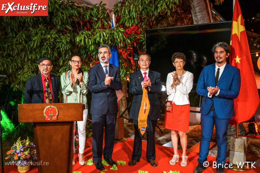 74ème anniversaire de la République Populaire de Chine: photos de la soirée 74ème anniversaire de la République Populaire de Chine: photos de la soirée