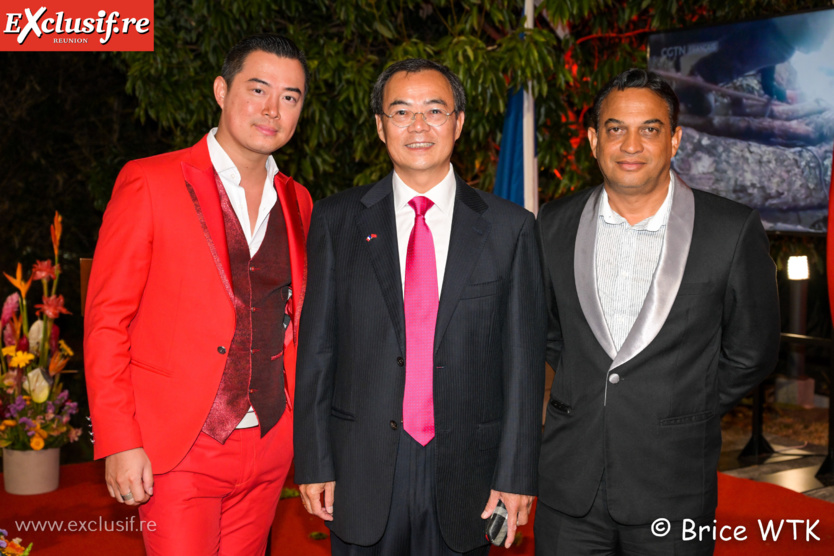 74ème anniversaire de la République Populaire de Chine: photos de la soirée 74ème anniversaire de la République Populaire de Chine: photos de la soirée