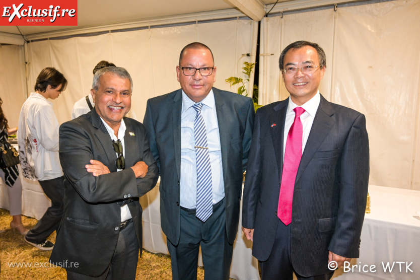 74ème anniversaire de la République Populaire de Chine: photos de la soirée 74ème anniversaire de la République Populaire de Chine: photos de la soirée