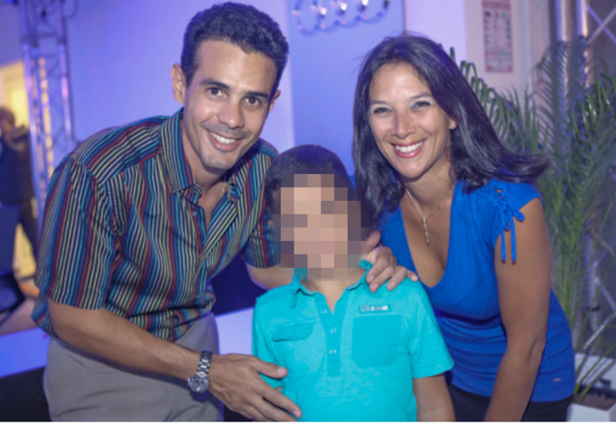 Lionel et Graziella Caro avec l'un de leurs enfants lors d'une soirée à Saint-Pierre il y a quelques années (photo d'archives)