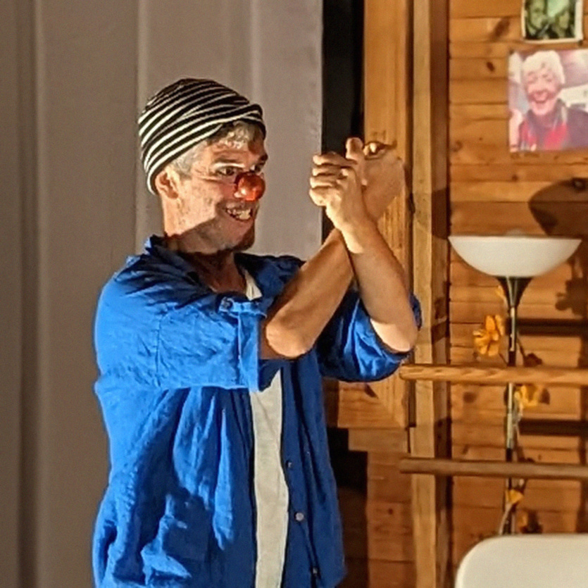 Clowns: duo de Claudia Nottale et Christopher Scarbeck Clowns: duo de Claudia Nottale et Christopher Scarbeck