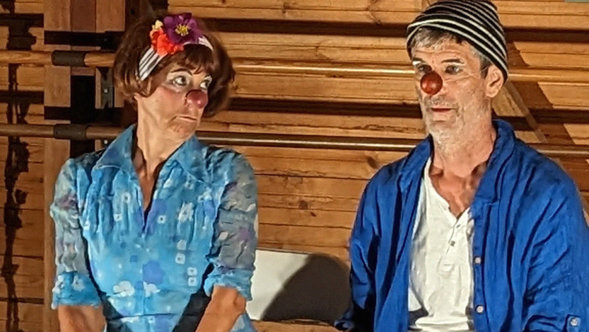 Clowns: duo de Claudia Nottale et Christopher Scarbeck Clowns: duo de Claudia Nottale et Christopher Scarbeck