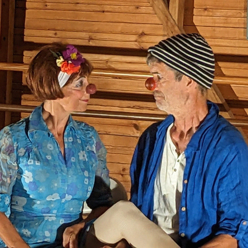 Clowns: duo de Claudia Nottale et Christopher Scarbeck Clowns: duo de Claudia Nottale et Christopher Scarbeck