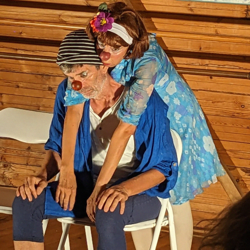 Clowns: duo de Claudia Nottale et Christopher Scarbeck Clowns: duo de Claudia Nottale et Christopher Scarbeck