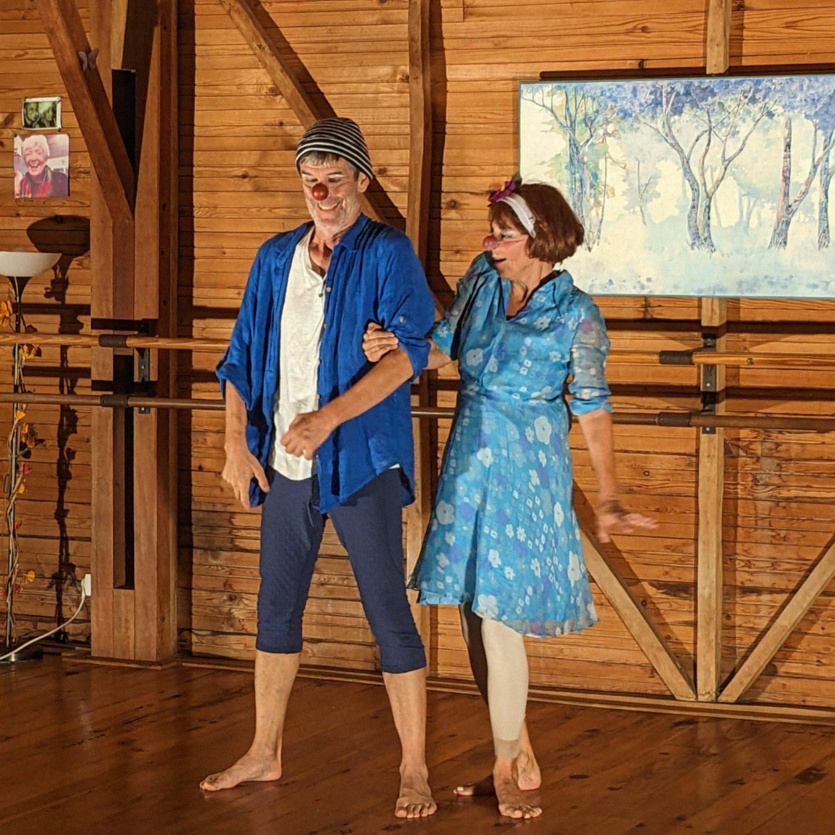 Clowns: duo de Claudia Nottale et Christopher Scarbeck Clowns: duo de Claudia Nottale et Christopher Scarbeck