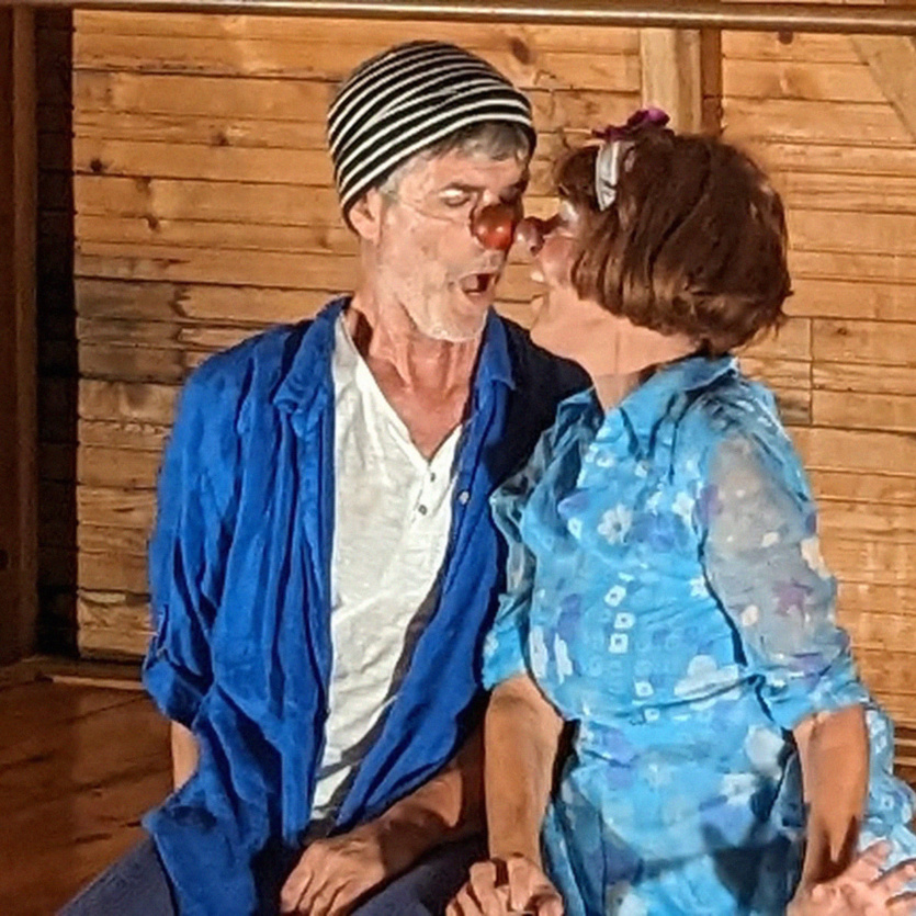 Clowns: duo de Claudia Nottale et Christopher Scarbeck Clowns: duo de Claudia Nottale et Christopher Scarbeck