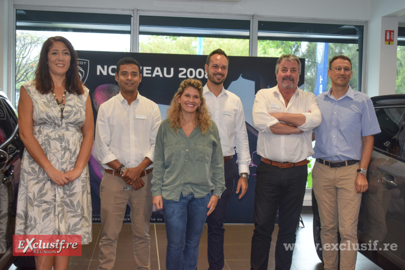 Sihem Oulmane, directrice marketing, David Diemahave, chef de produit VN, Marie Dorin, chargée Marketing et Communication, Vincent Surel, chef des ventes VN, Jean-Charles Cotto, directeur d'exploitation du site JCA Nord, et Marc Bergeretti, directeur général du pôle auto groupe Caillé Sihem Oulmane, directrice marketing, David Diemahave, chef de produit VN, Marie Dorin, chargée Marketing et Communication, Vincent Surel, chef des ventes VN, Jean-Charles Cotto, directeur d'exploitation du site JCA Nord, et Marc Bergeretti, directeur général du pôle auto groupe Caillé