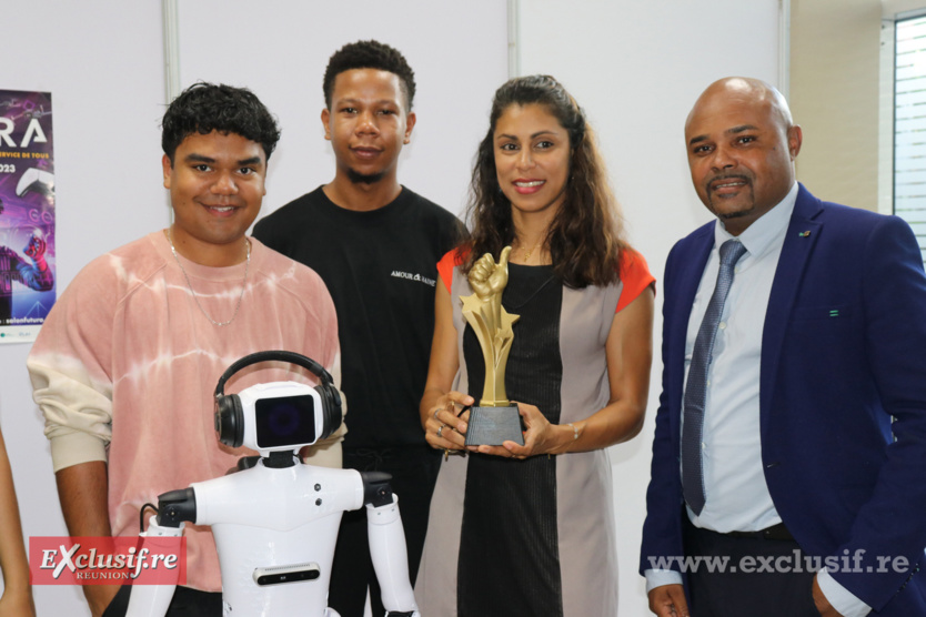 9 trophées seront remis lors de la soirée Follow Me Awards 9 trophées seront remis lors de la soirée Follow Me Awards