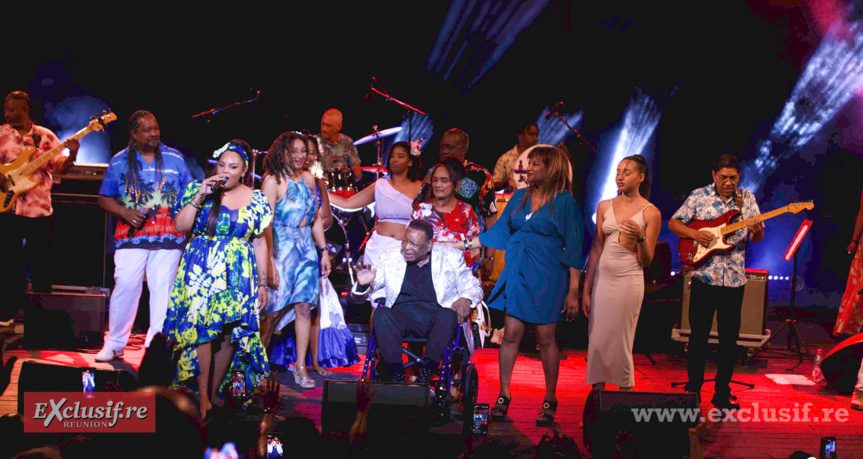 La photo de famille avec Jean-Claude Gaspard sur son fauteuil roulant