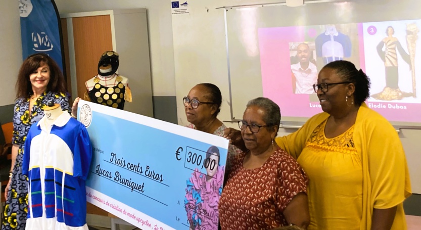 Remise de prix du concours de création de mode Upcyclée Remise de prix du concours de création de mode Upcyclée