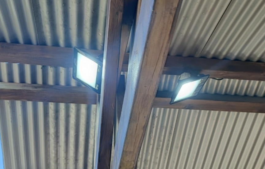 Avec ces projecteurs LED, les communes et les entreprises peuvent faire d'énormes économies d'électricité sur l'année Avec ces projecteurs LED, les communes et les entreprises peuvent faire d'énormes économies d'électricité sur l'année