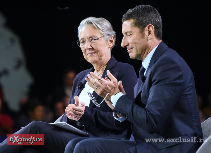 Elisabeth Borne et David Lisnard pendant la présentation par André Laignel de la résolution générale du congrès (votée à l'unianimité)