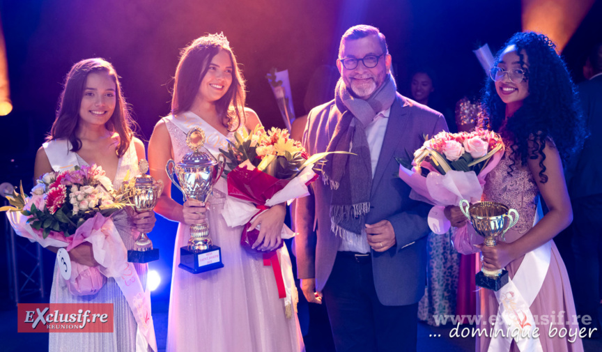 Patrick Lebreton, maire de Saint-Joseph, avec les lauréates, Lisa Maillot, Camille Malet et Lélia Dijoux Patrick Lebreton, maire de Saint-Joseph, avec les lauréates, Lisa Maillot, Camille Malet et Lélia Dijoux