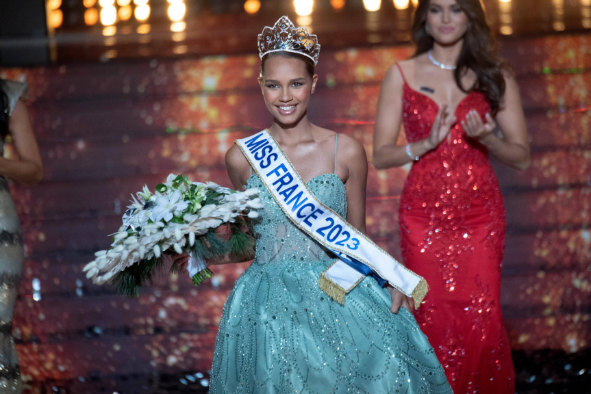Qui va remplacer Indira Ampiot, Miss France 2023, le 16 décembre prochain?