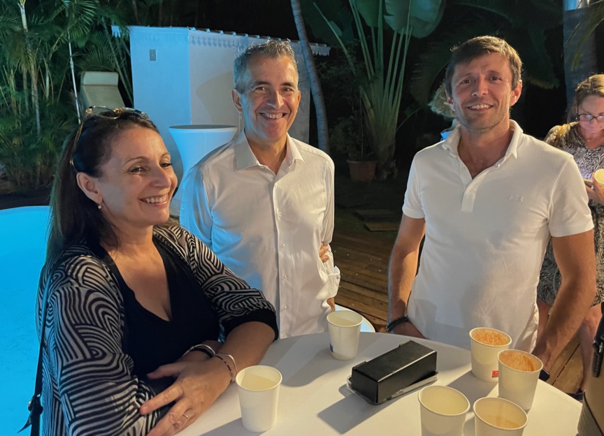 Christophe Cabrera, de Formalog, avec son épouse, et Jean-Benoît Poncet, de Youtell
