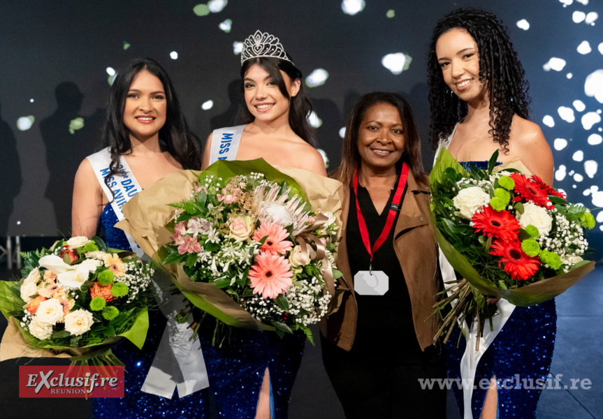 Les lauréates avec une élue de la commune Les lauréates avec une élue de la commune