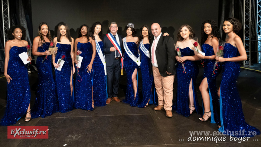 Les 10 candidates avec le maire et Léonus, qui a présenté la soirée Les 10 candidates avec le maire et Léonus, qui a présenté la soirée