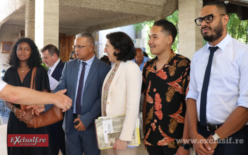 Signature du Pacte Linguistique avec la Ministre Rima Abdul-Malak Signature du Pacte Linguistique avec la Ministre Rima Abdul-Malak