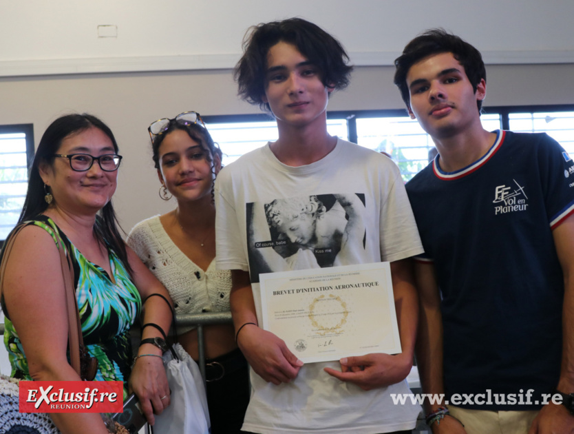 Cérémonie de remise des diplômes du Brevet d’Initiation Aéronautique (BIA): photos