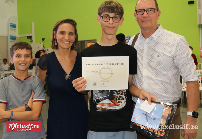 Cérémonie de remise des diplômes du Brevet d’Initiation Aéronautique (BIA): photos