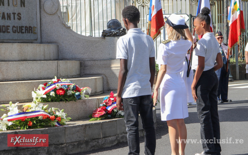 Sainte-Geneviève 2023: dépôt de gerbes à Saint-Denis Sainte-Geneviève 2023: dépôt de gerbes à Saint-Denis