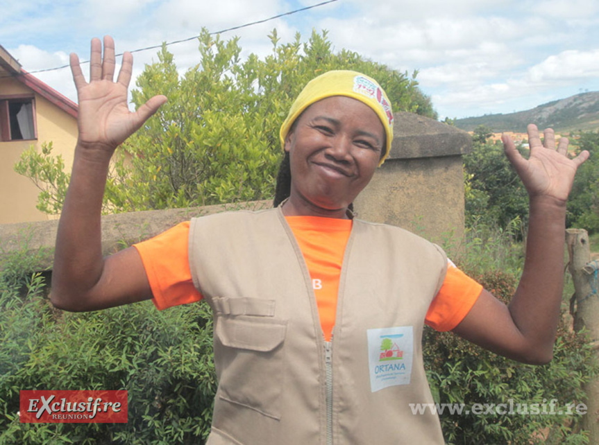 Guide touristique Tiaray Razafimanahaky transmet à tous sa joie de vivre Guide touristique Tiaray Razafimanahaky transmet à tous sa joie de vivre