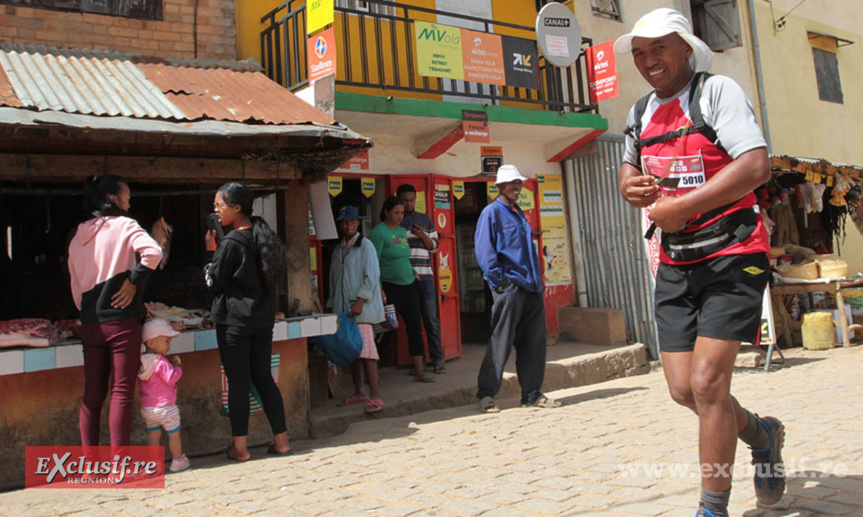 Plusieurs dizaines de villages traversés sur les 122 km de l'UTCS Plusieurs dizaines de villages traversés sur les 122 km de l'UTCS