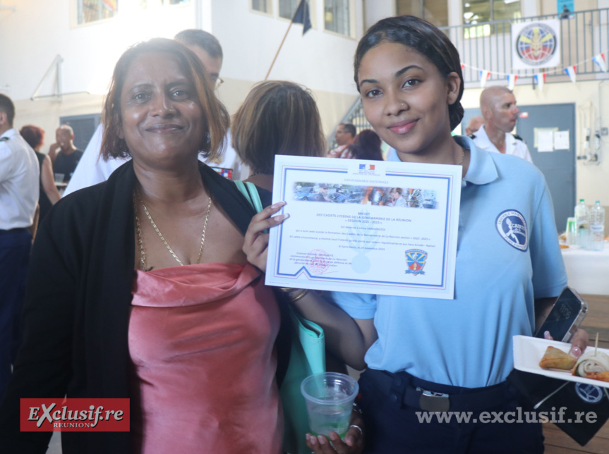 Gendarmerie: cérémonie de fin de stage et remise des diplômes aux cadets Gendarmerie: cérémonie de fin de stage et remise des diplômes aux cadets