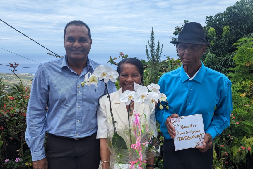 Bunro Domen avec Marie et Galbert Toussaint Bunro Domen avec Marie et Galbert Toussaint