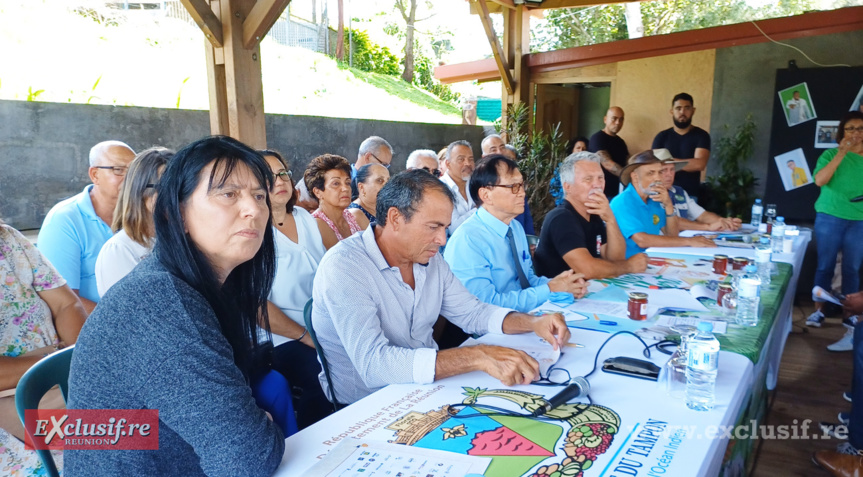 Mobilisation générale de l'équipe de Miel Vert 2024 autour du maire André Thien Ah Koon