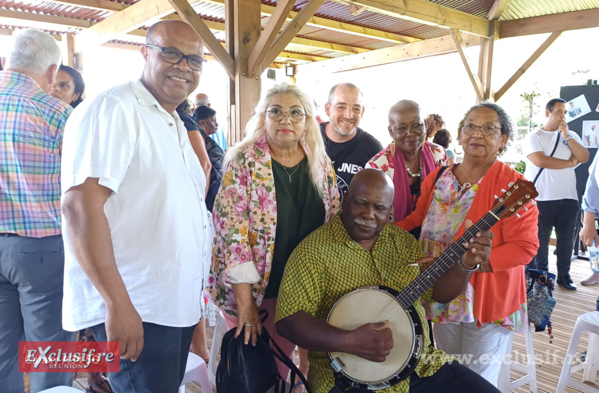 Quelques artistes ont participé à la conférence de presse de Miel Vert 2024 Quelques artistes ont participé à la conférence de presse de Miel Vert 2024