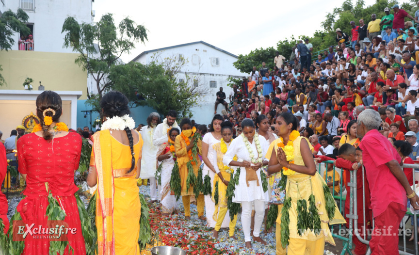 Marche sur le feu au temple du Chaudron: toutes les photos