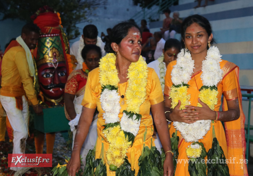 Marche sur le feu au temple du Chaudron: toutes les photos