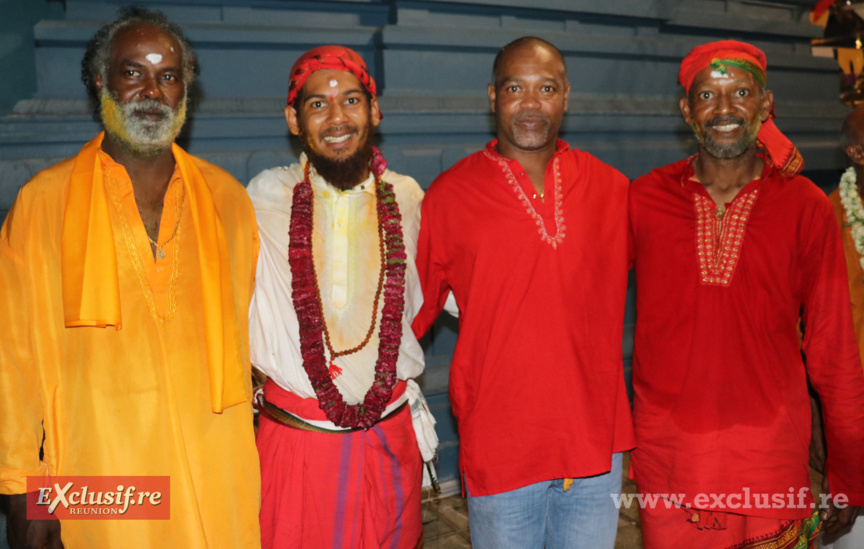 Marche sur le feu au temple du Chaudron: toutes les photos
