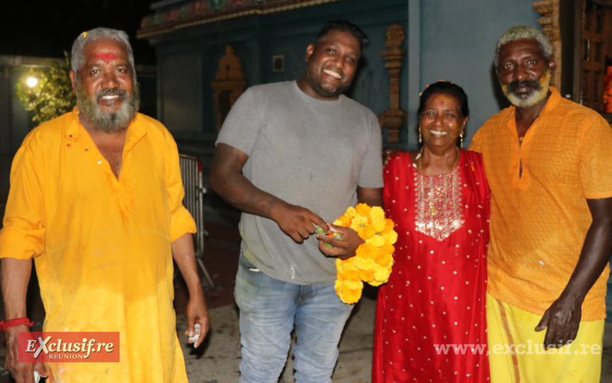 Marche sur le feu au temple du Chaudron: toutes les photos