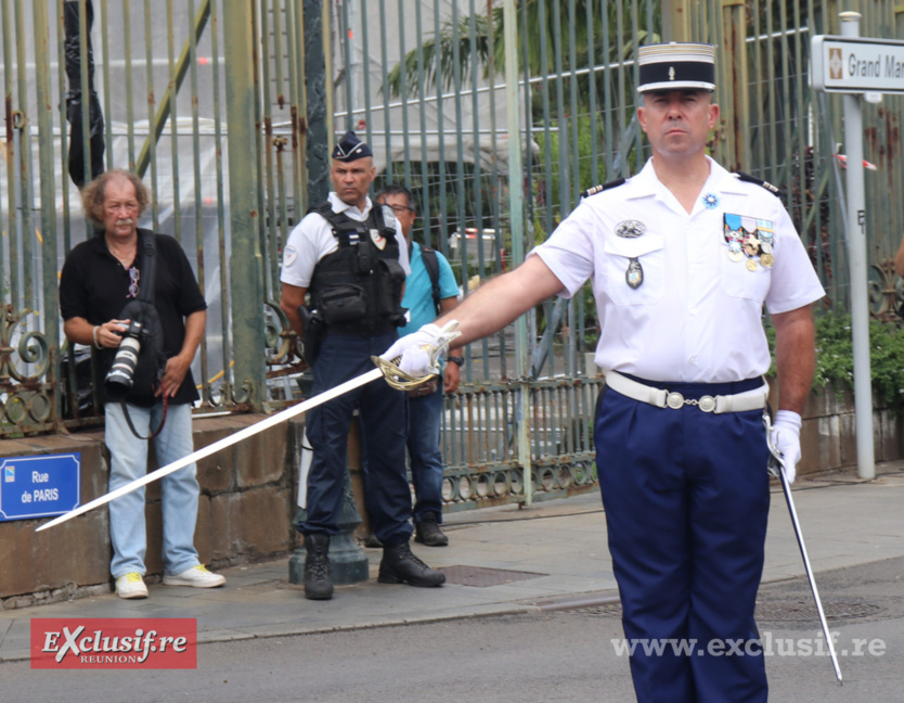 Cérémonie du 11 novembre 2023 à Saint-Denis: un moment particulier Cérémonie du 11 novembre 2023 à Saint-Denis: un moment particulier