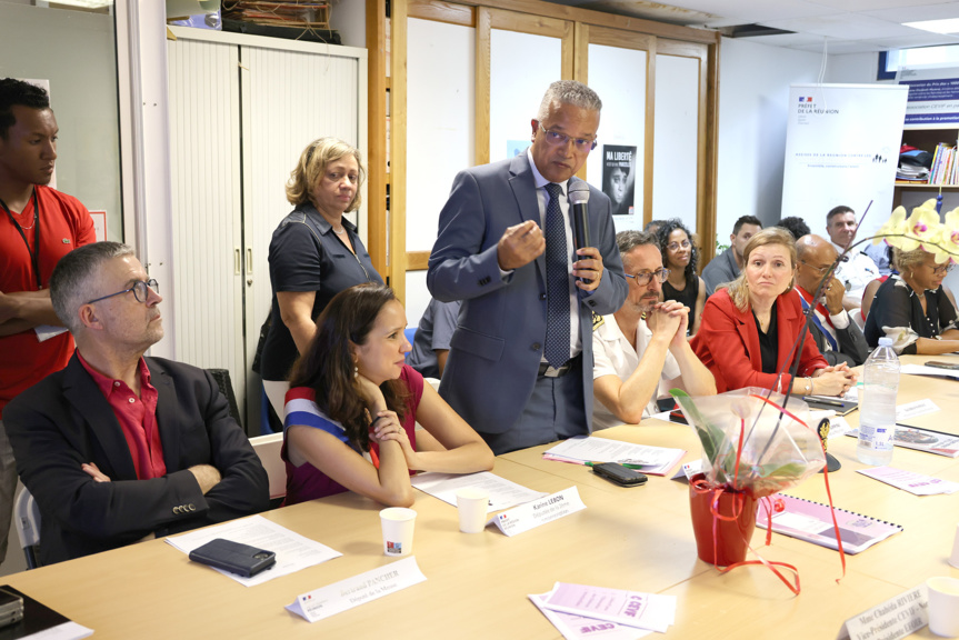 Rencontre avec les acteurs concernés au siège du CEVIF Rencontre avec les acteurs concernés au siège du CEVIF