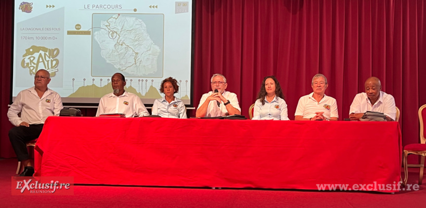 L'équipe Grand Raid: Jean-Pierre Fanjon, Eric Domitien, Christine Bénard, Pierre Maunier, France-Line Chapelain, Jacques Laravine, et Dominique Damour