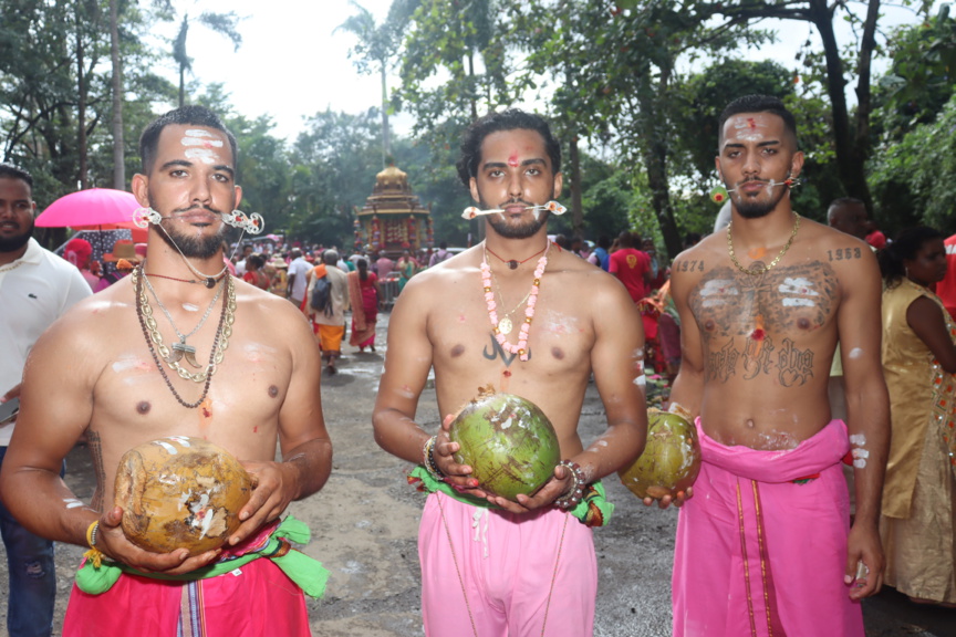 Cavadee à Saint-André, une cérémonie impressionnante! Cavadee à Saint-André, une cérémonie impressionnante!
