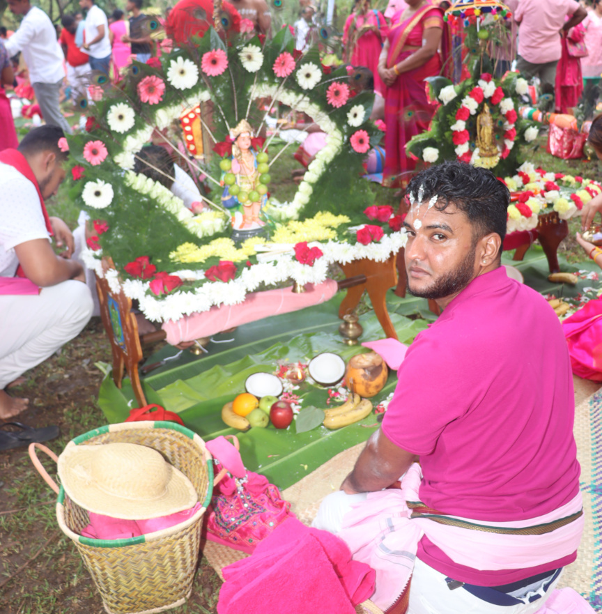 Cavadee à Saint-André, une cérémonie impressionnante!