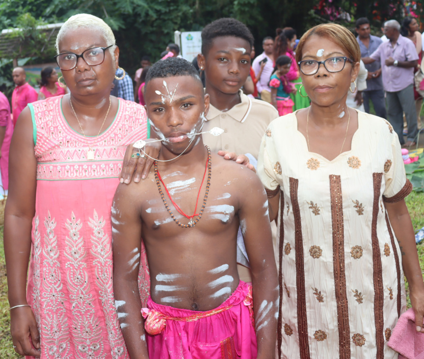 Cavadee à Saint-André, une cérémonie impressionnante!