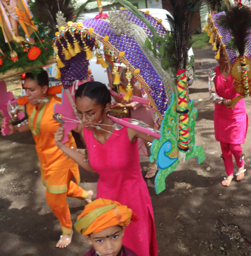 Cavadee à Saint-André, une cérémonie impressionnante!
