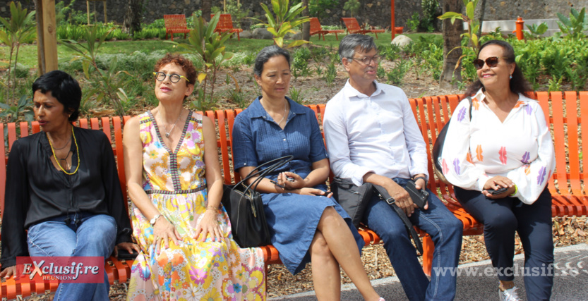 Des bancs pour prendre le temps de se reposer... Des bancs pour prendre le temps de se reposer...