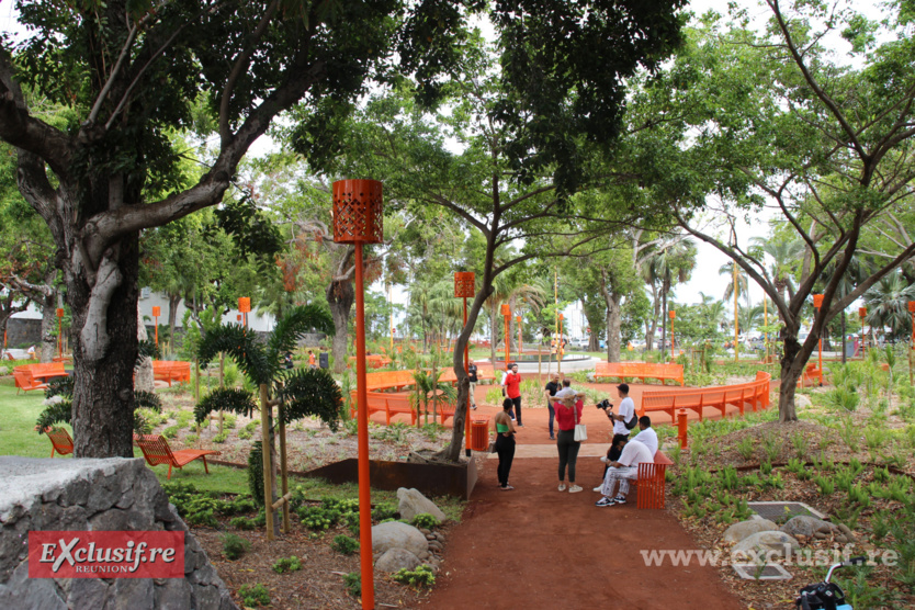 Ne l'appelez plus Square Labourdonnais: le nouveau "square du Barachois" ouvert Ne l'appelez plus Square Labourdonnais: le nouveau "square du Barachois" ouvert