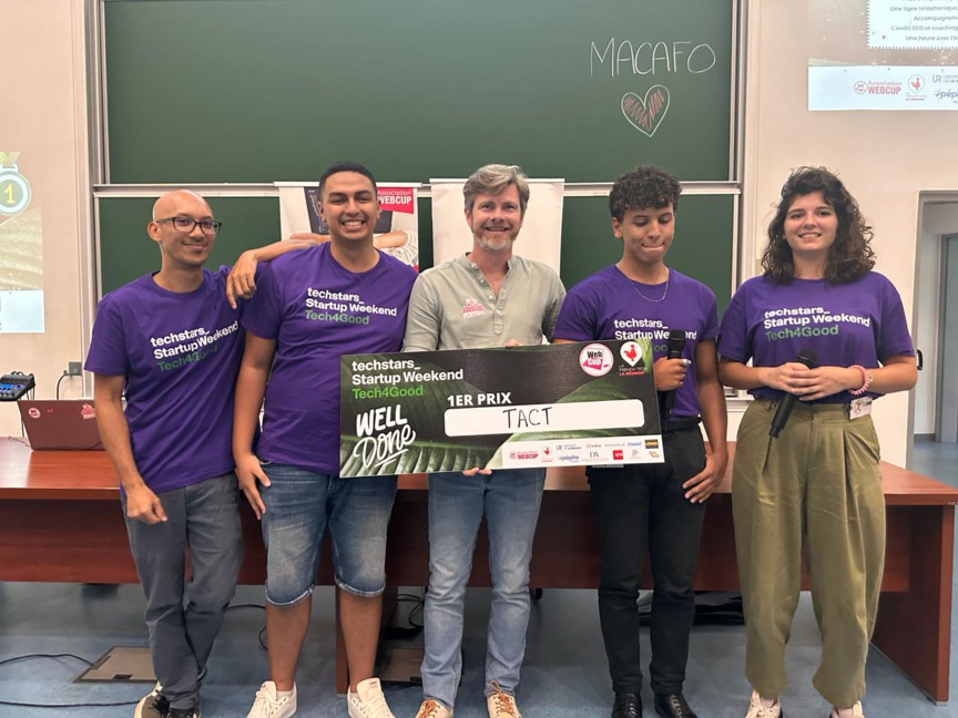 Laetitia Bianchi avec son projet Tact, a remporté le 1er prix Laetitia Bianchi avec son projet Tact, a remporté le 1er prix